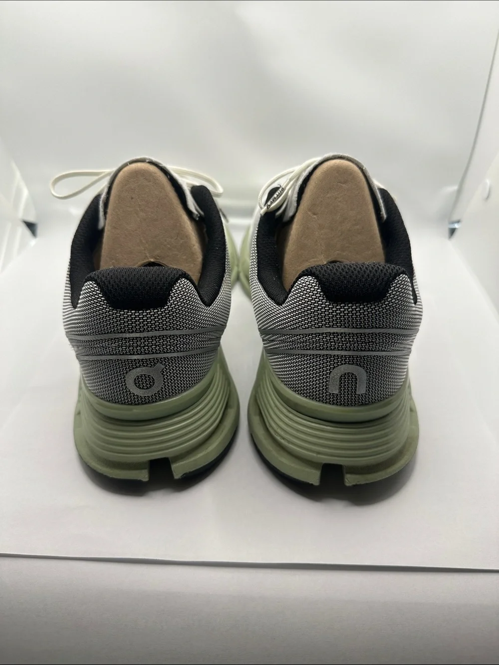 On Running | Cloudnova Z5 Rush M 8.5 - Picture 3 of 6